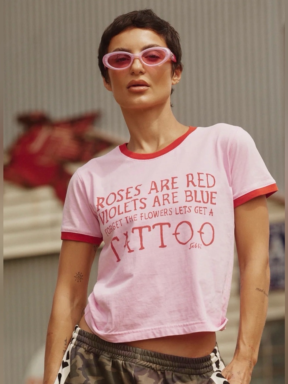 ROSES + TATTOOS TEE - PINK BABY DOLL FITTED TEE